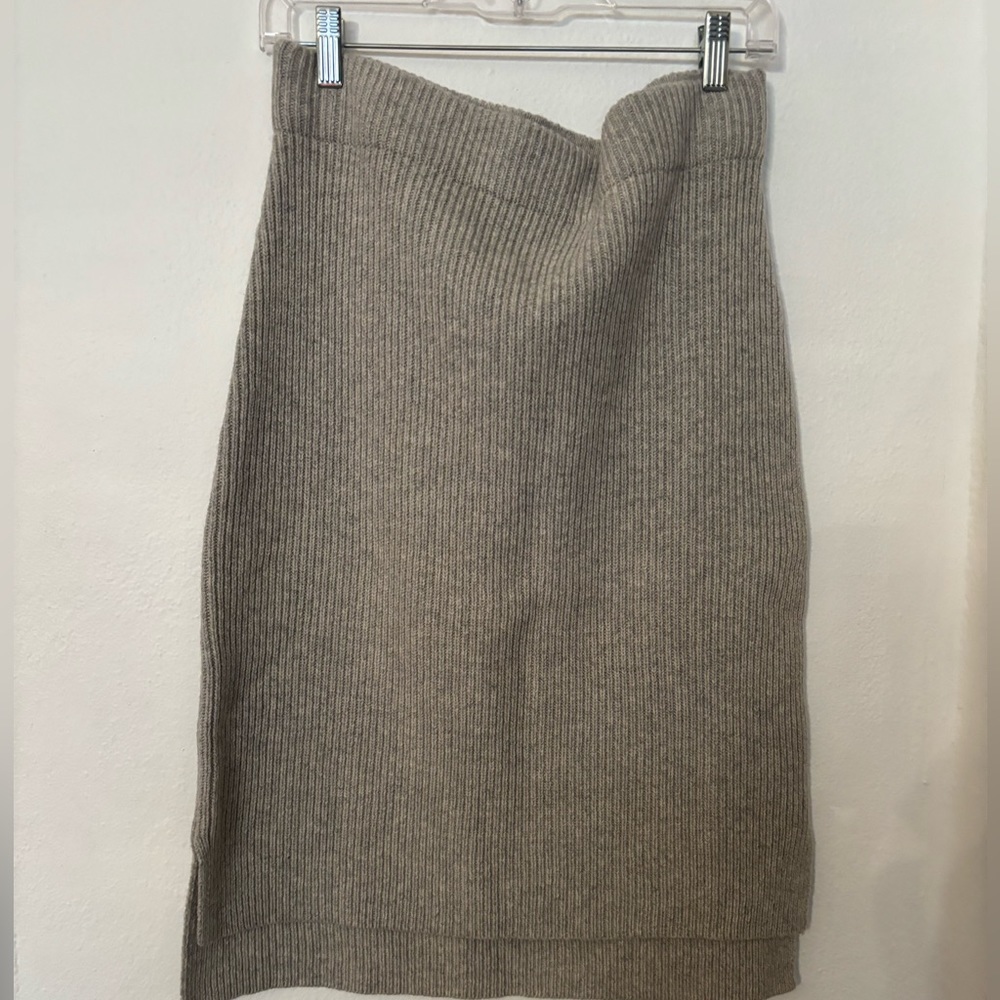 Madewell knit midi skirt. NWT.